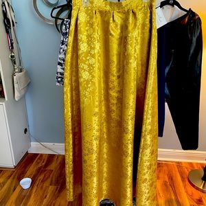 Floor length gold skirt, never worn Shabby Apple. Org $88. Inc pic of from site